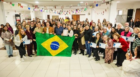Associação das Crocheteiras de Campo Largo empossa a primeira diretoria